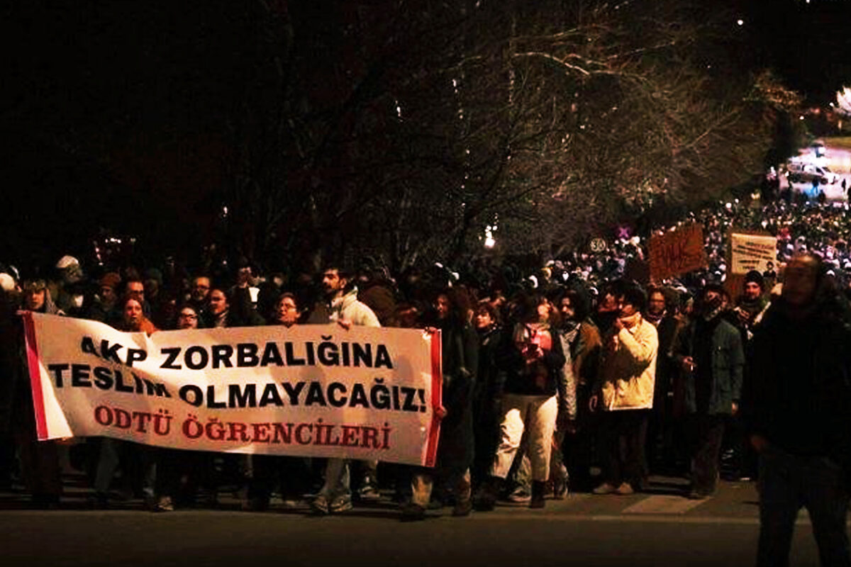 Görüyoruz, Barikatın Ardı Aydınlık