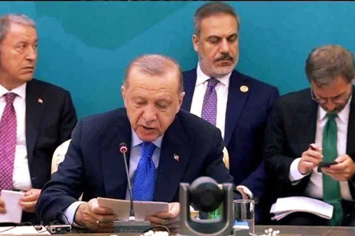 “Biz Ne Yapıyoruz Abi” mi?