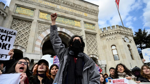 Direnişin Öznesi, Gençliğin Sahnesi