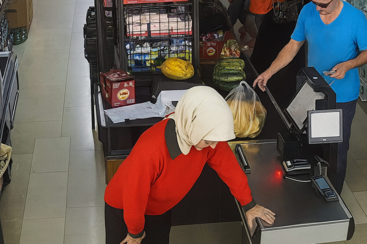 Sermayenin Gölgesinde Can Pazarı: Raflar Arasında Ezilen Sınıf