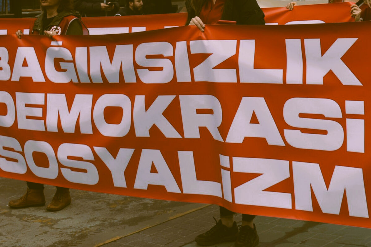 Bağımsızlık, Demokrasi, Sosyalizm Üzerine Bağımsızlık, Demokrasi, Sosyalizm Üzerine