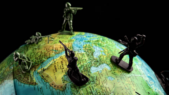 Kifayetsiz Muhteris: Uluslararası Hukuk ve Venezuela