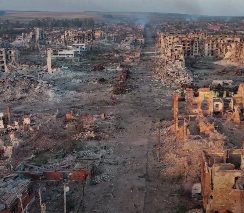 Dünyayı Sarsan Dört Yıl: Ukrayna Savaşı ve Uluslararası İlişkiler