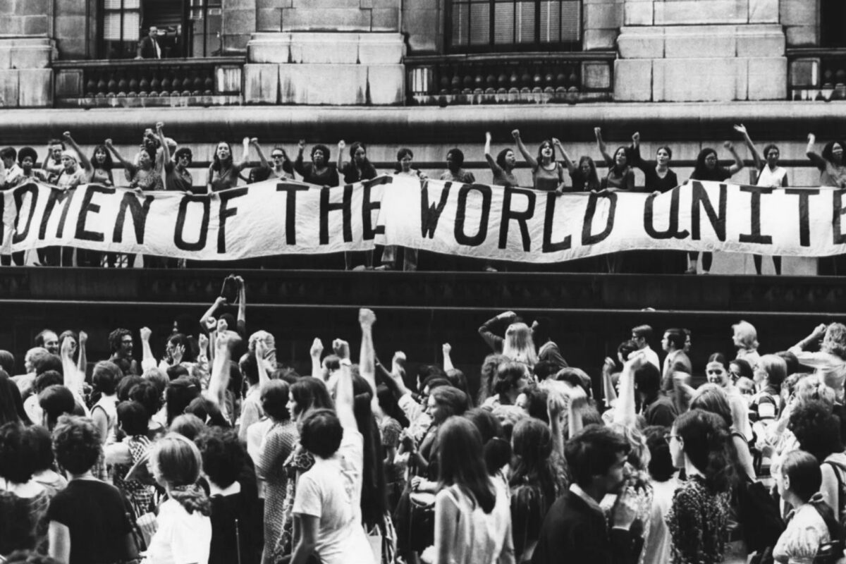 Dünyanın Dört Bir Yanından Kadınlar 8 Mart’a Yürüyor