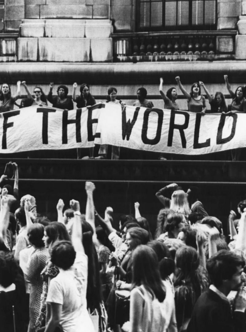 Dünyanın Dört Bir Yanından Kadınlar 8 Mart’a Yürüyor