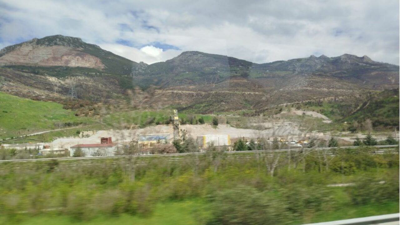 Bir Kadrajda Doğa ve Kapitalizm İlişkisi; Yangın Mevsimi Başlamadan Bursa’dan Bir Kare