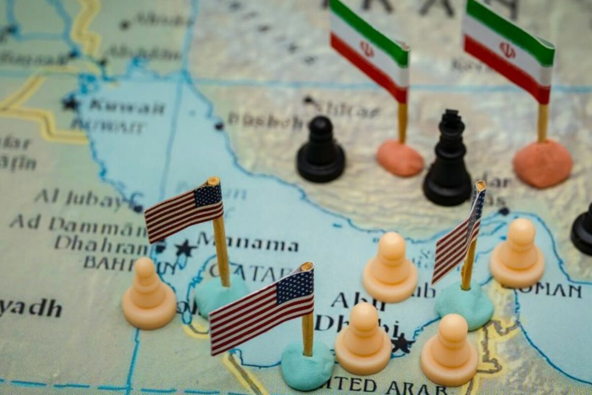 Hakan Güneş ile Söyleşi: İran Savaşı’nda İkinci Aya Girilirken: “Evdeki Hesap Çarşıya Hiç Uymadı”