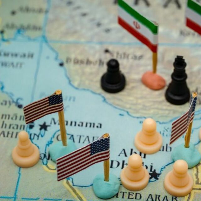 Hakan Güneş ile Söyleşi: İran Savaşı’nda İkinci Aya Girilirken: “Evdeki Hesap Çarşıya Hiç Uymadı”