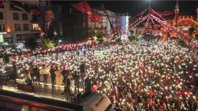Yiğidim Aslanım’dan Baba Ocağı’na: CHP’nin İçi Neyi Gösteriyor