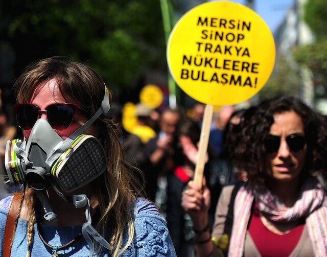 Sosyalistler Nükleere Neden Karşı Çıkmalı?