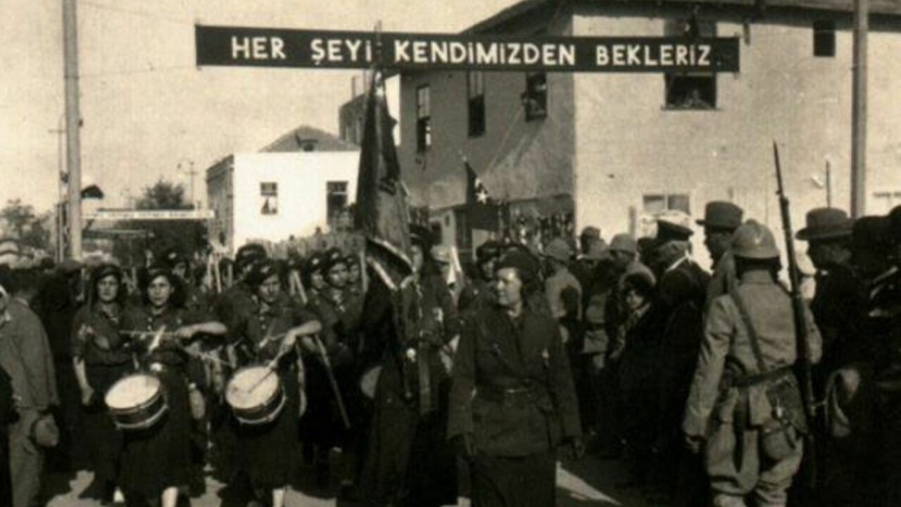 Her Şeyi Kendimizden Bekleriz