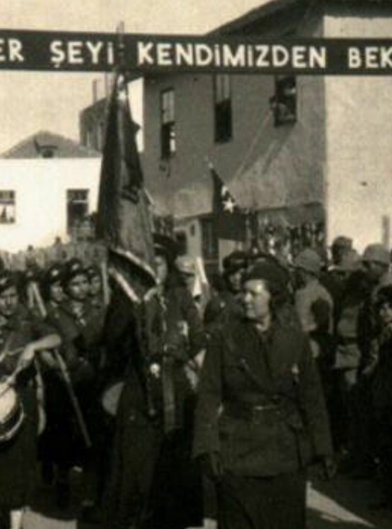 Her Şeyi Kendimizden Bekleriz